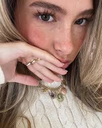 𝑬𝒍𝒊𝒔𝒂 𝑪𝒉𝒂𝒓𝒎𝒔 (@elisa_charms) · Instagram 照片和视频