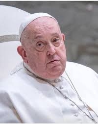 OREMOS POR LA SALUD DEL PAPA FRANCISCO Concedele Señor paz y serenidad en  su corazón, restaura su quebrantada salud en nombre de tu Hijo, Jesucristo  Nuestro Señor !! Amén