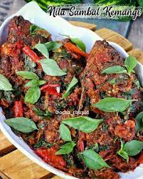 Jangan lupa untuk memasukkan kemangi terakhir kali sesaat masakan akan diangkat, agar tidak terlalu layu & hilang citarasanya. Resep Ikan Nila Sambal Kemangi Pedas Memuaskan Okezone Travel