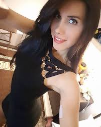 Paola Neyra's Instagram, Twitter & Facebook