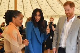 Prinz harry und meghan markle beginnen ihr neues leben in montecito. Prinz Harry Warum Meghans Mutter So Wichtig Fur Ihn Ist Gala De