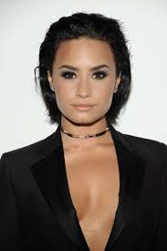 7 Times Demi Lovato Nailed Her Bob Haircut Demi Lovato Hair Demi Lovato Short Hair Slicked Back Hair
