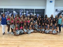 Dallas cowboys cheerleaders making the team s15e08 have team. Raelynn Set To Make Special Appearance On Cmt S Dallas Cowboys Cheerleaders Making The Team Warner Music Nashville Official News