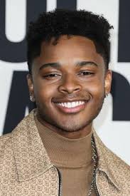 A.J. Shively Películas Edad