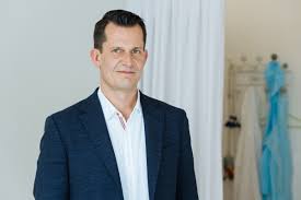 Angesichts der ohnehin strengen sicherheitsvorkehrungen erachtet er es nicht für notwendig, der forderung des wiener stadtrats peter hacker (spö) nach kürzeren testintervallen für kellner. Muckstein Impfungen Sollen Nur Sechs Monate Gelten Aviation Direct