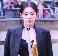 Pin By Phuanngkaew Thongtab On Redvelvet Red Velvet Irene Red Velvet Velvet