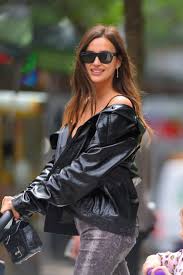 Irina shayk (real name irina valeryevna shaykhlislamova) is an international level model with tatar roots. 8lj6ceaxxtguum