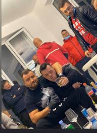 Tăriceanu a fost căsătorit de cinci ori și are trei copii. Sharpele Nebunu Spune CÄ PoliÈistul Din Dej Venise Sa Ii Certe Libertatea