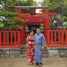 Pdt. Dr. Rubin Adi Abraham bersama istri tercinta ( Istimewa )