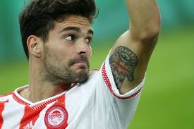 Ξανά μαζί λίγους μήνες μετά τον χωρισμό; Ti Paizei Me Mpotia Rednews Oi Ery8roleykes Eidhseis