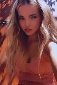 Dove Cameron Clothes and Outfits