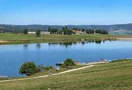 Tubiganan ang lac du barrage de naussac (prinanses: Le Lac De Naussac Lozere Peche Lozere Peche
