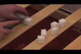 Ikea hemnes bett knarrt und knackst wie verrückt. Video Der Lattenrost Quietscht So Lasst Es Sich Vermeiden