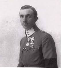 Împreună, ei au ales să înfrunte greutăţile unui exil care a durat cinci decenii. PrinÈul Rene De Bourbon Parma Wikipedia