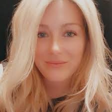 Shauna Stevens's Instagram, Twitter & Facebook