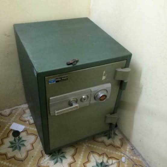 Két sắt thanh lý - Trung tâm nội thất cũ Phong Thủy