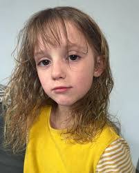 Kylie Pitzer's Instagram, Twitter & Facebook