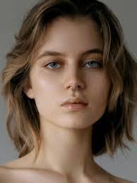 Anna Tarasenko's Instagram, Twitter & Facebook