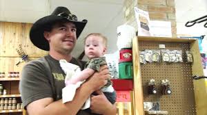 Wojciech cejrowski przyznaje, że jego umiejętności taneczne pozostawiają wiele do życzenia, lecz. Wyspa Na Prerii Czyli Opowiesci Wojciecha Cejrowskiego O Wspolczesnym Dzikim Zachodzie