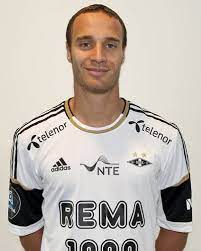 Reginiussen plays as a centre back, but he can also play as a central midfielder. Tore Reginiussen