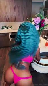Asian doll - ThisVid.com em inglês