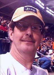 Lee Zook's Instagram, Twitter & Facebook