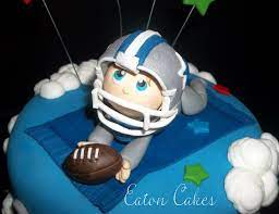 Dallas Cowboy Cake Topper Made From Gum Paste Cowboy Cakes Dallas Cowboys Cake Football Helmets