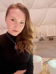 Tara Siebert's Instagram, Twitter & Facebook