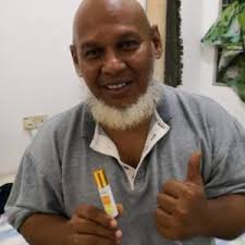 Pokok ini mudah dikenali kerana pertama ia mempunyai getah berwarna putih, daunnya tumbuh berpasang. Pokok Ara Tanah Aromedy