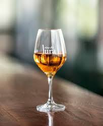 Le Vin De Paille Un Vin Du Jura Doux Et Voluptueux Vin De Paille Vin Jura