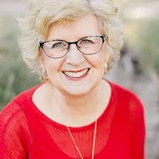 Lori Legault's Instagram, Twitter & Facebook