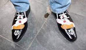 Paes se compromete a ajudar vasco em obras da reforma de são januário. Ex Prefeito Eduardo Paes Publica Foto Dos Seus Sapatos Do Vasco Veja Netvasco