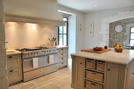 maillane intemporelle cuisines fabre cuisine cuisine chene idees pour la maison