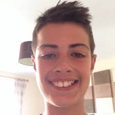 Alex Adrian (@Raw_Chicken_123)