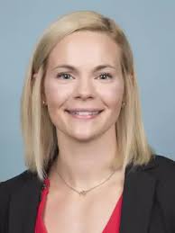 Michelle Pifer's Instagram, Twitter & Facebook