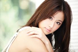 Kín tiếng như 'gái ế đắt giá' Lâm Tâm Như!