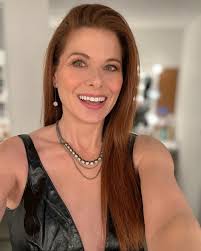 Debra Messing