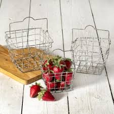 Antiquefarmhouse features unique farmhouse style décor, vintage reproductions and home decor design sales up to 80% off retail. Vintage Farmhouse Chicken Wire Egg Rustic Metal Wire Baskets