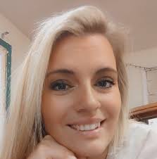 Hey everyone!! My name is Hannah Randolph and I am the new owner of this  business! The original owner is a family member of mine and decided to move  forward with her