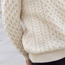 Fixez votre choix sur des pulls laine tricoté main écru maille, des pulls molletonné à capuchon d'endroit eh7 d'albion irlandais et des pulls laine homme en yack irlandais parmi une grande. Pull Irlandais Pour Femme Et Homme Col Roule Laine Merinos Extra Douce