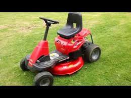 Whether you start the engine with a pull rope or the turn of a key on an electric start motor, you're relying on the ignition system to produce a spark inside the combustion chamber. Craftsman R110 Riding Lawn Mower Youtube