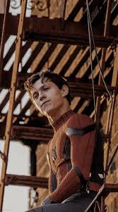 Vsco The Jaw Lineee Tomholland Peterparker Spidermanfarfromhome Avengersendgame Infinitywar M Tom Holland Spiderman Tom Holland Peter Parker Holland