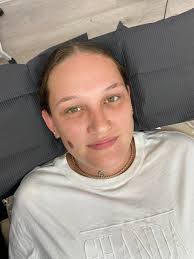 I had a lash lift and brow wax booked in for next Tuesday at 6pm and they  have cancelled my appointment it's the night before I go