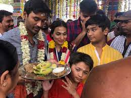 Actor dhanush family photos (actors family photos). Photos Dhanush Prays At His Ancestral Temple In Theni With His Family Tamil Movie News Times Of India
