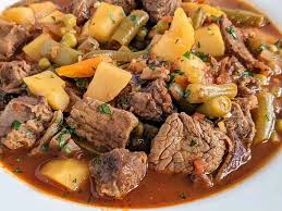 Once heated, add olive oil and half of beef chunks, spreading them out. Instant Pot Vegetable Beef Soup The Foodie Eats