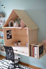 Der erste und wichtigste punkt ist, dass ein hochbett unbedingt solide und stabil gebaut sein muss. Schreibtisch Haus Kinder Holz Dach Einzigartig Tisch Platte Hangend Licht Led Ebay Kinder Schreibtisch Schreibtisch Selber Bauen Kinder Holz