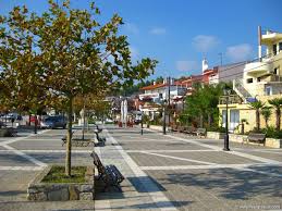 Η νέα σκιώνη ιδρύθηκε το 1918 στο σημείο όπου υπήρχαν ψαράδικες καλύβες. Nea Skiwnh Kassandra Xalkidikh