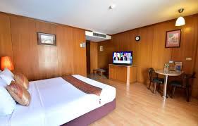 Area is very quiet and convenient with buffets at lek hotel close by and cheap. Dynasty Inn Pattaya Pattaya Aktualisierte Preise Fur 2021