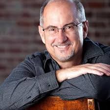 Improv Leadership: How to Lead Well in Every Moment: Endicott, Stan,  Miller, David, Hartman, Cory, Mike Foster: 9780310112952: Amazon.com: Books