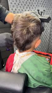 idk why i thought i could i learn with a 4 min video 💀 #toddlermom #boymom  #toddlertiktok #haircut #sendhelp #toddlersoftiktok #mexicantiktok #failed  #momlife